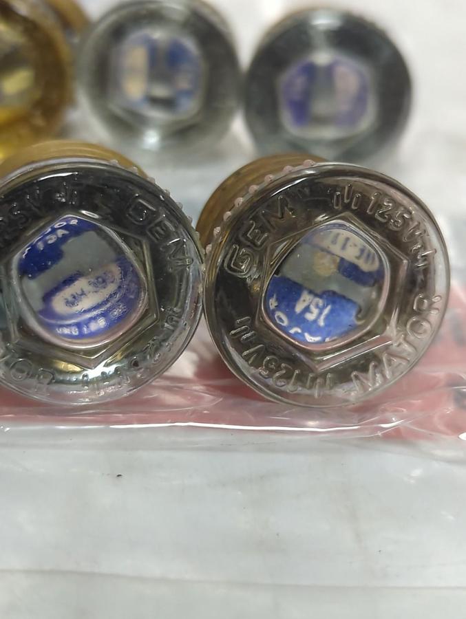 Used MAJOR,15 AMP,SCREW IN FUSE 15 AMP LOT OF 10 PRE-OWNED