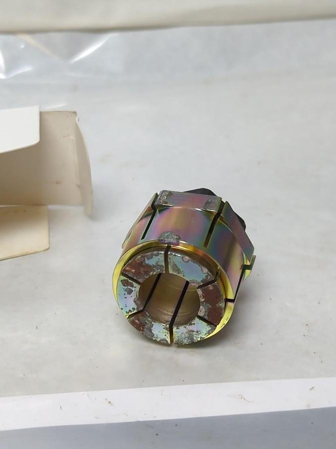 TRANTORQUE,6202160,KEYLESS BUSHING 3/4 INCH NOS