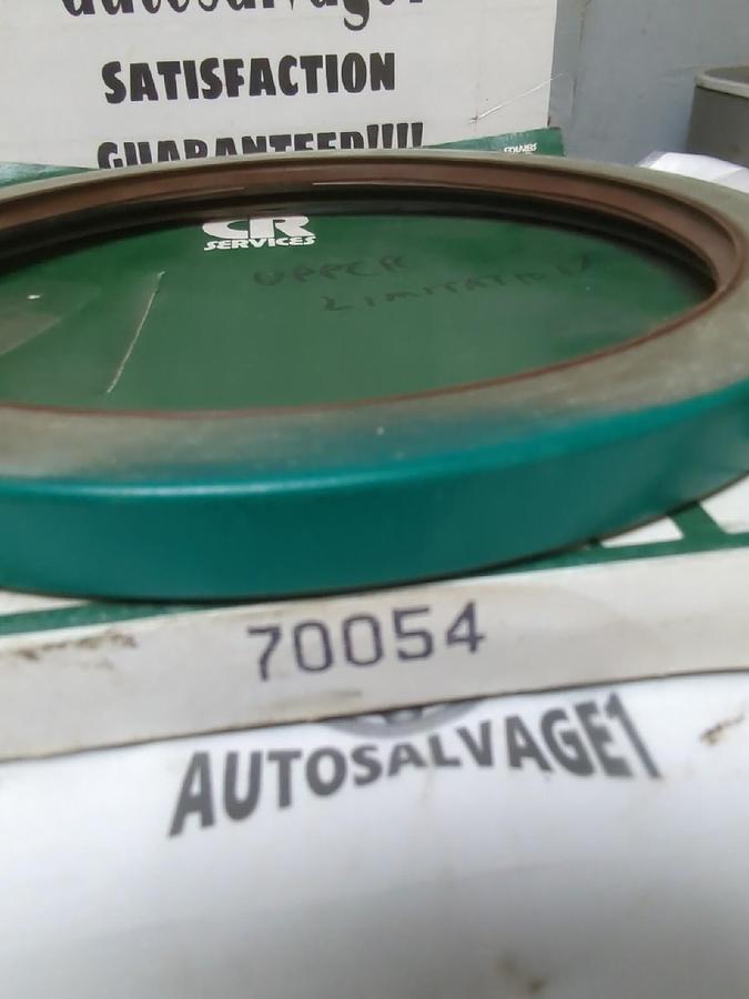 CHICAGO RAWHIDE,70054,RADIAL SHAFT SEAL 7 IN I.D. X 8-1/2 IN O.D NOS