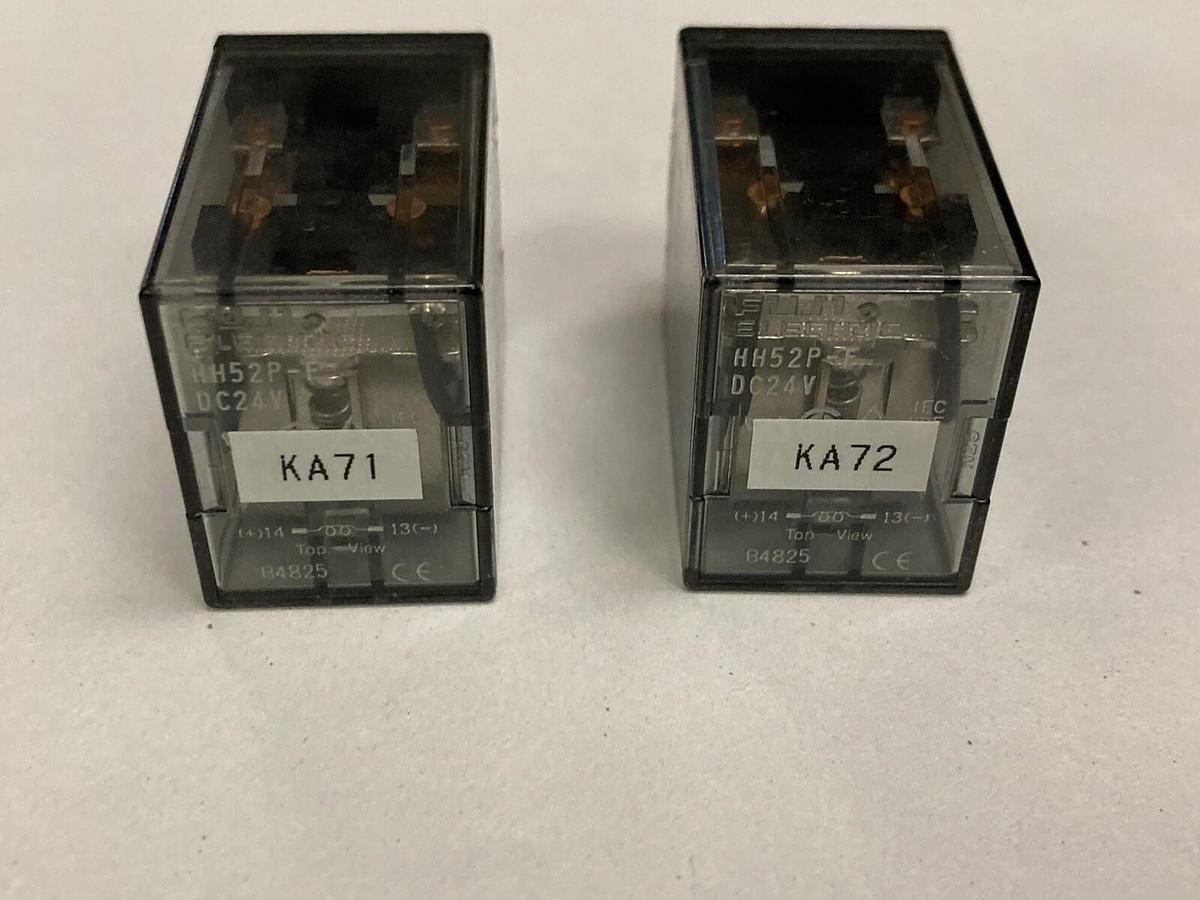 Used Fuji Electric,HH52P-F,Coil Relay DC24V LOT OF 2