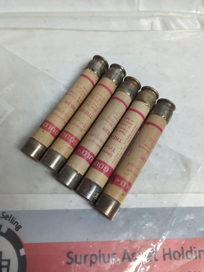 Used GOULD SHAWMUT,TRS3R,TRI-ONIC 3 AMP FUSE LOT OF 5 PRE-OWNED