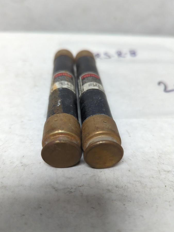 Used COOPER BUSSMANN,FRS-R-8,FUSETRON 8 AMP FUSE LOT OF 2 PRE-OWNED