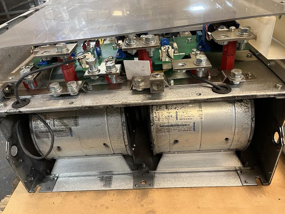 Used SCHNEIDER,ATV71HC20N4,ALTIVAR 71 VFD VARIABLE FREQUENCY DRIVE 300HP 387A