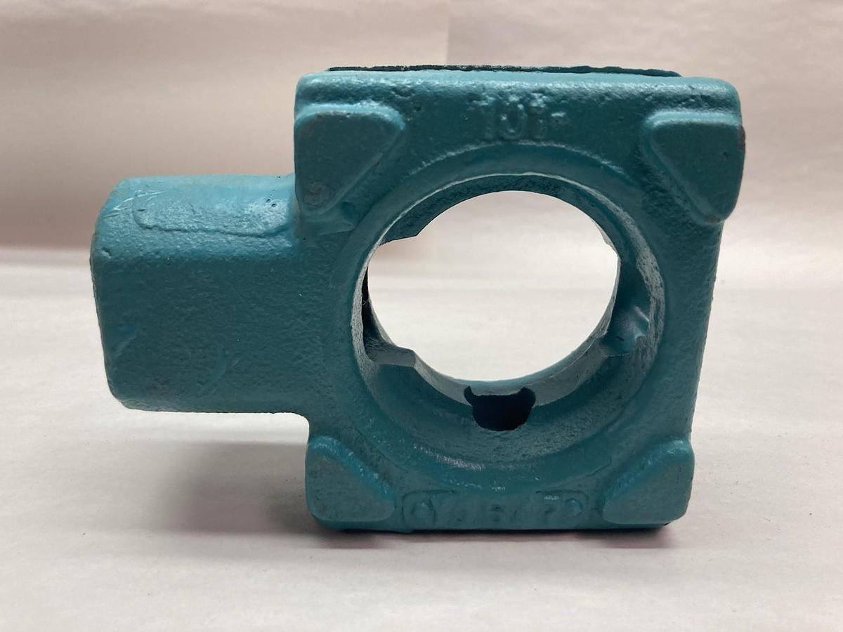 Used Unbranded,101-71647,Bearing Housing