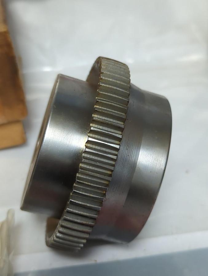RENOLD,6641 0206-002,SIZE 2 HUB GEAR NOS