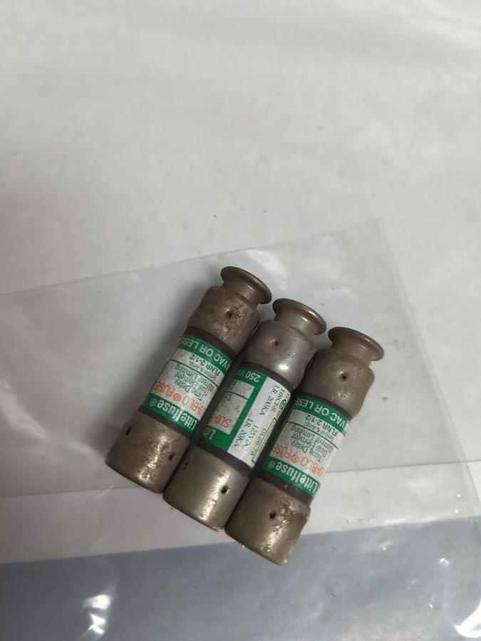 Used LITTELFUSE,FLNR-2-1/2,SLO-BLO 2-1/2 AMP FUSE LOT 3 OF PRE-OWNED