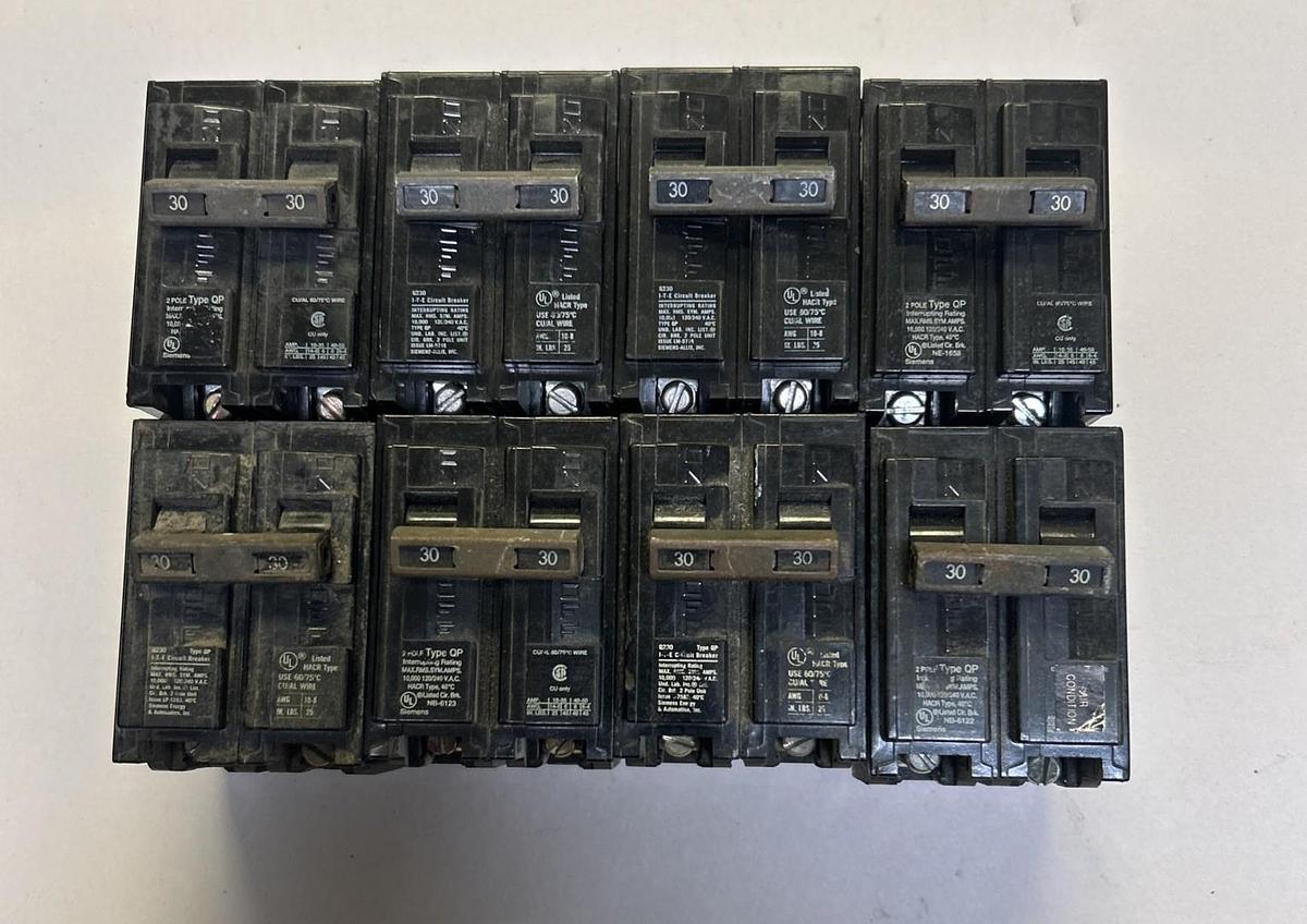 Used ITE,Q230,CIRCUIT BREAKER 30A 120/240V 2P LOT OF 8