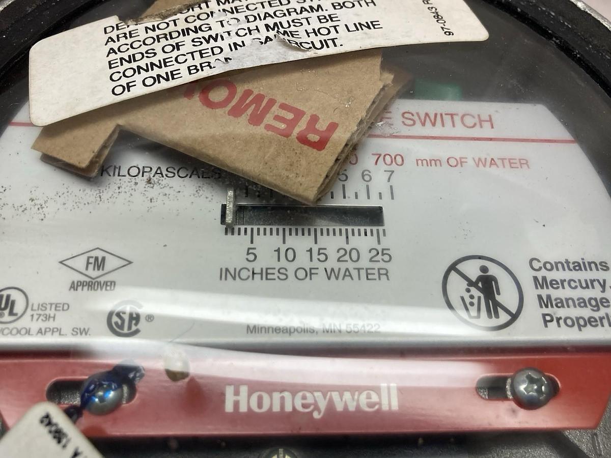 Honeywell,97-0843,Gas Pressure Switch Rev C
