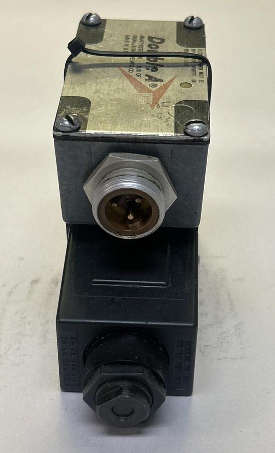 Used DOUBLE A,QJ-005-C-10B1-BH,HYDRAULIC VALVE
