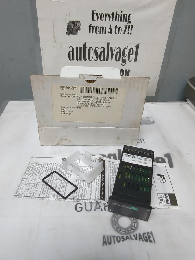 FUJI ELECTRIC,PXR3-SAY1-4VRA1,TEMPERATURE CONTROLLER NEW
