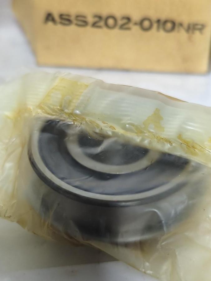 NTN,ASS202-010NR,INSERT BEARING WITH SNAP RING 5/8 INCH BORE LOT OF 2 NOS