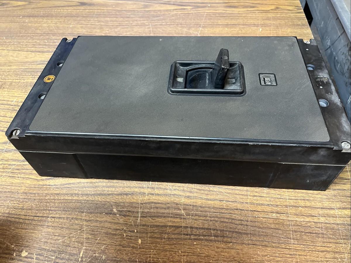 Used WESTINGHOUSE,KL2400,CIRCUIT BREAKER 400AMP 600V 2P