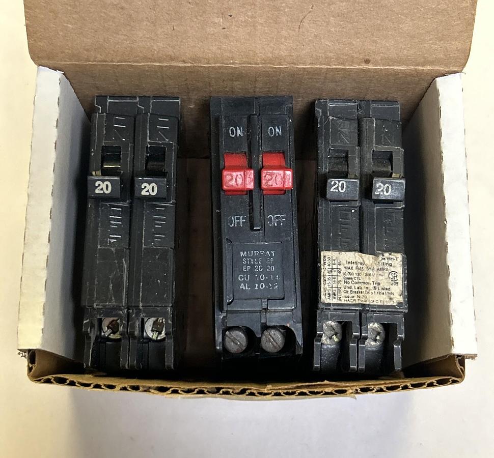 Used MURRAY,MP2020,TANDEM CIRCUIT BREAKER 20A 120/240V 1P LOT OF 3