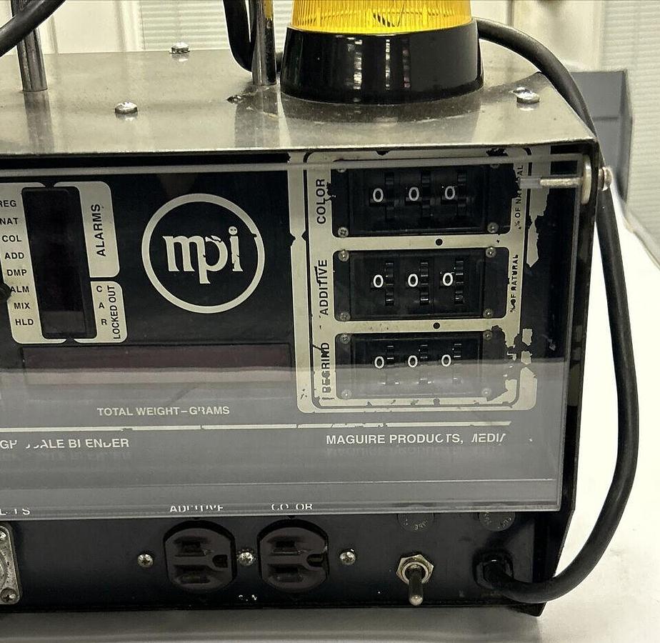 Used MAGUIRE,WSB-221,WEIGHT SCALE BLENDER CONTROLLER