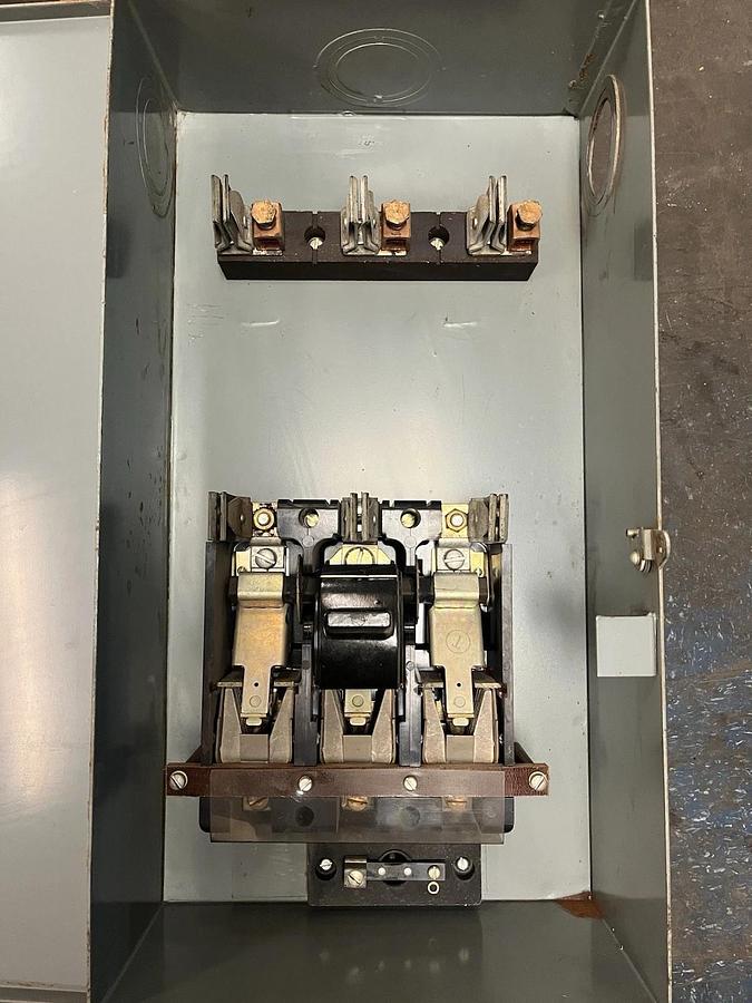 Used WESTINGHOUSE,DE-ION SWITCH BUSWAY BUS PLUG 200AMP 480/277V 3PH see desc