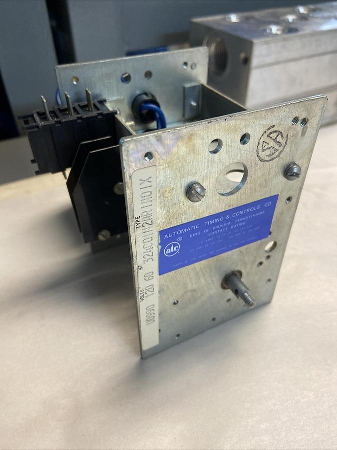 ATC,U0990,Timer 120V 324CO1N2AR1A01X
