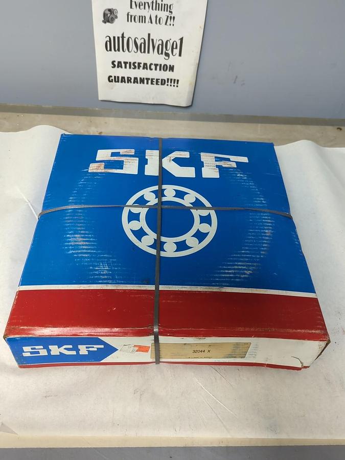SKF,32044X,COMPLETE ROLLER BEARING NOS