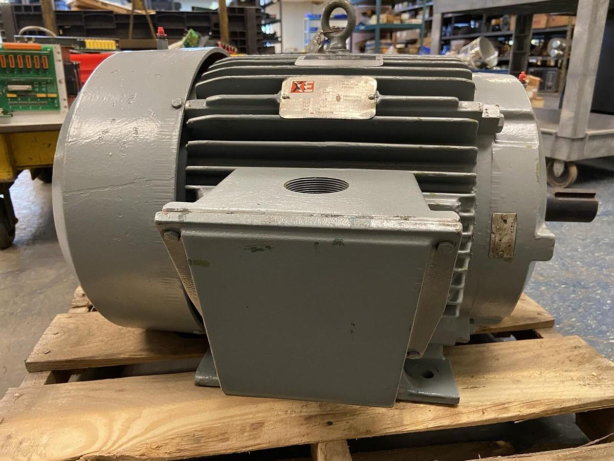 Used Reliance,XE P32G3990 XT,Motor 40HP 230/460V 3555RPM Frame 324TS