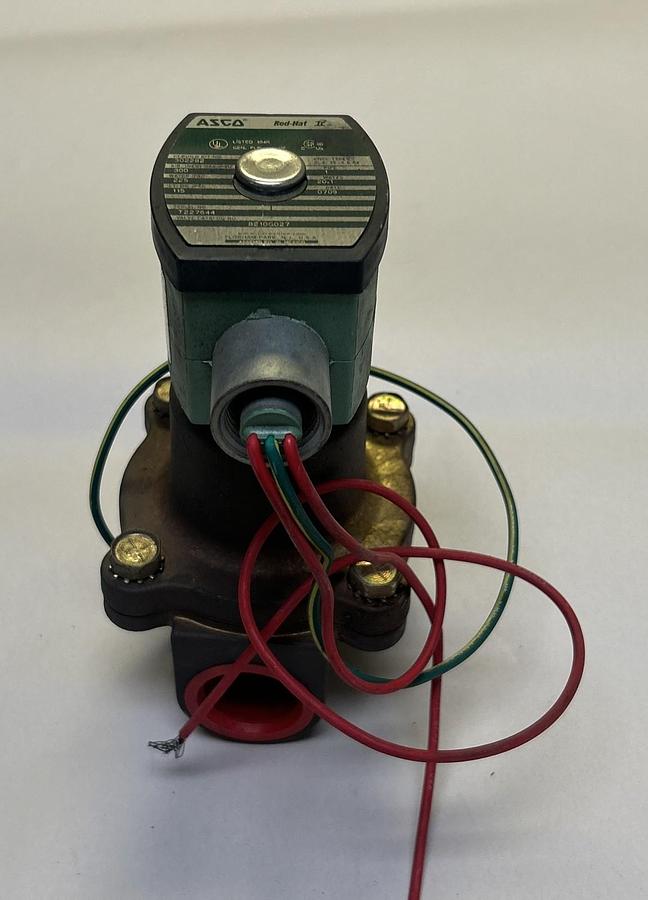 Used ASCO,8210G027,SOLENOID VALVE 1INCH