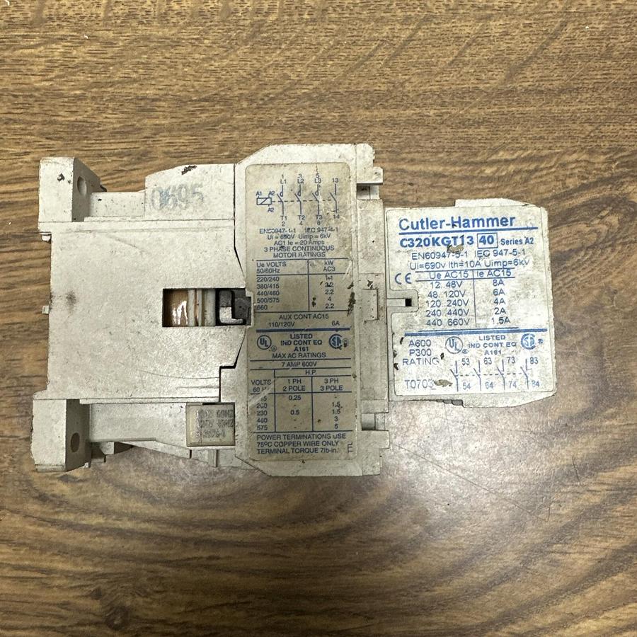 Used Cutler Hammer,CE15ANS3,Contactor Relay wC320KGT13 Contact Block
