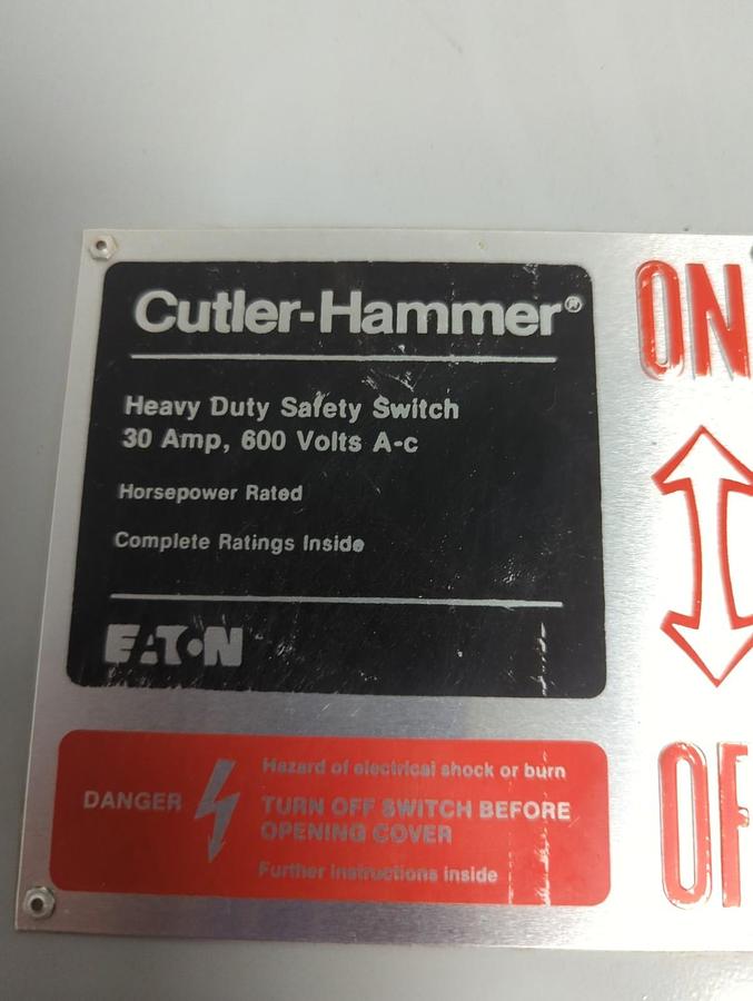 Used CUTLER-HAMMER,DH361UDK,HEAVY DUTY SAFETY SWITCH 30 AMP 3-POLE PRE-OWNED