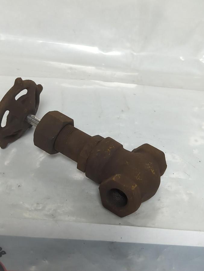 Used HENRY VOGT,E-30103-R9,GATE VALVE 3/8 INCH PRE-OWNED