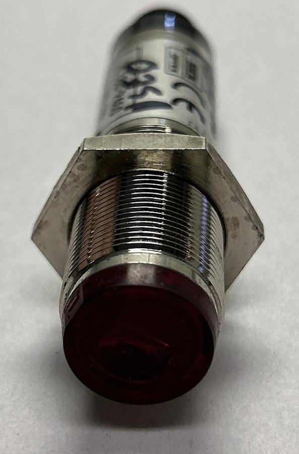 Used SICK,VL180-P460,PHOTOELECTRIC PROXIMITY SENSOR