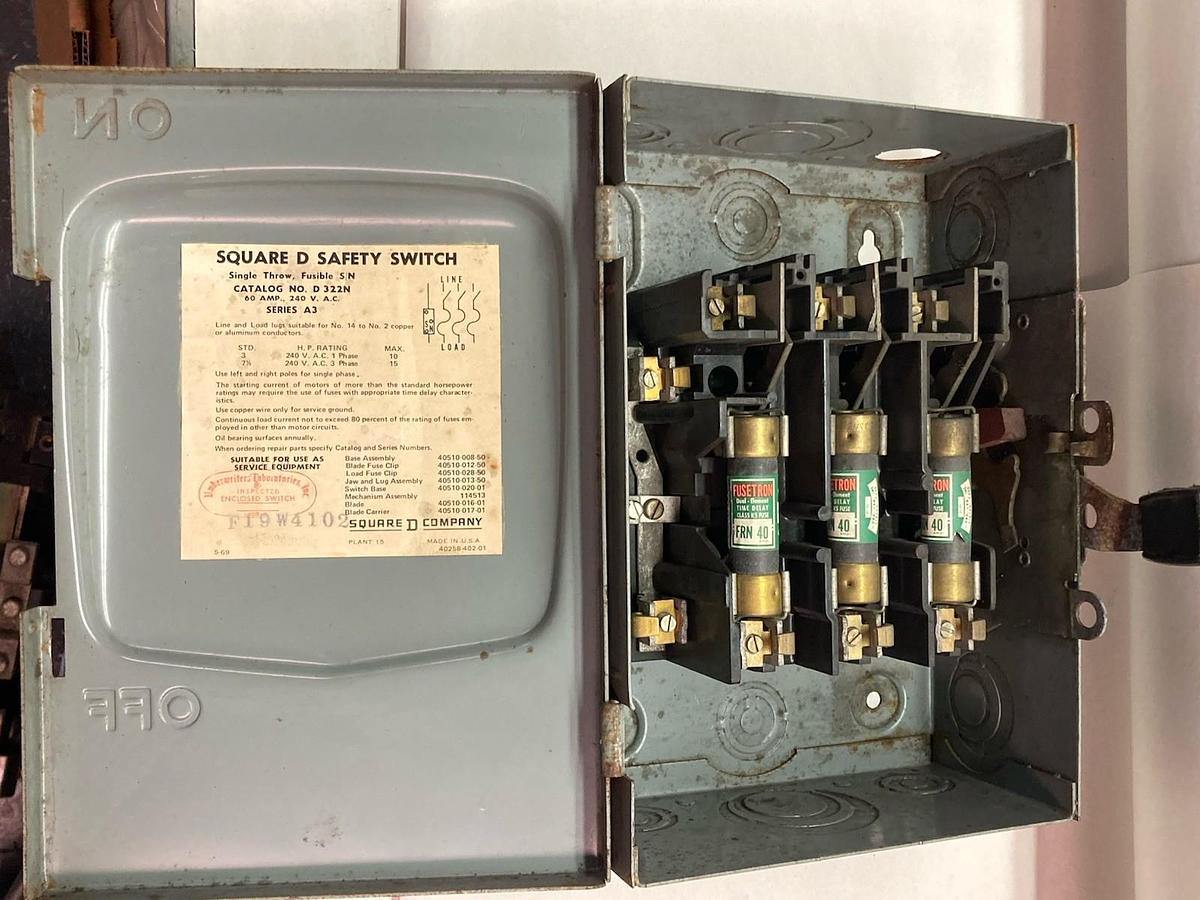 Used Square D,D322N,Safety Switch Series A3 240Vac 60A