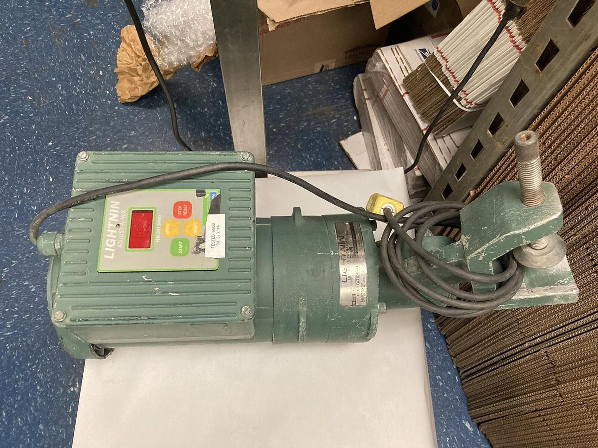 Used Lightnin,EV5P33M,Mixer W Lightnin Adjust-A-Mix Speed Control