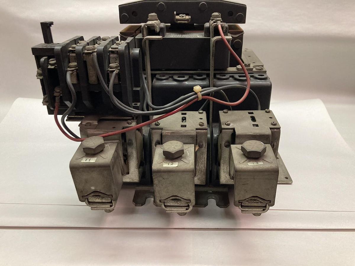 Used General Electric,CR306G000LAA,Starter Nema Size 5 600VAC 270A
