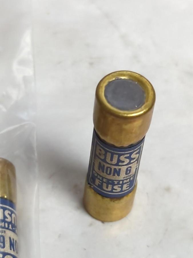 Used COOPER BUSSMANN,NON6,ONE-TIME 6 AMP FUSE LOT OF 6 PRE-OWNED