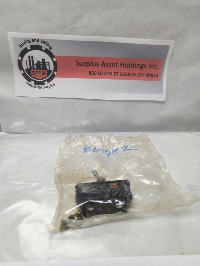 SA,226,TOGGLE SWITCH NOS