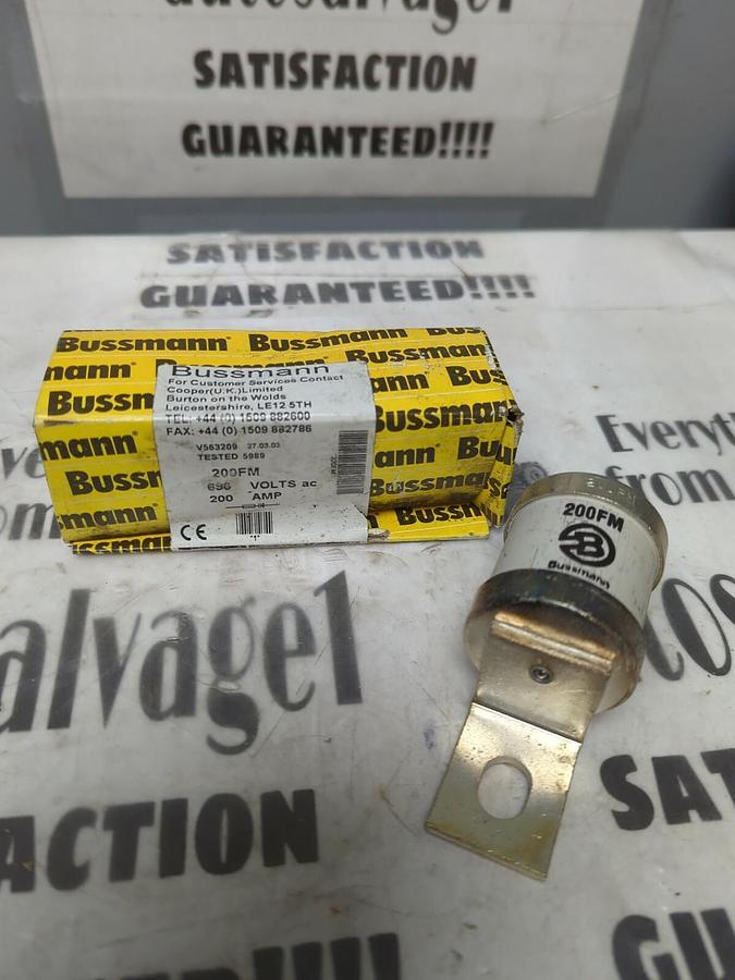 COOPER BUSSMANN,200FM,BOLT DOWN FUSE 200 AMP 690V NOS