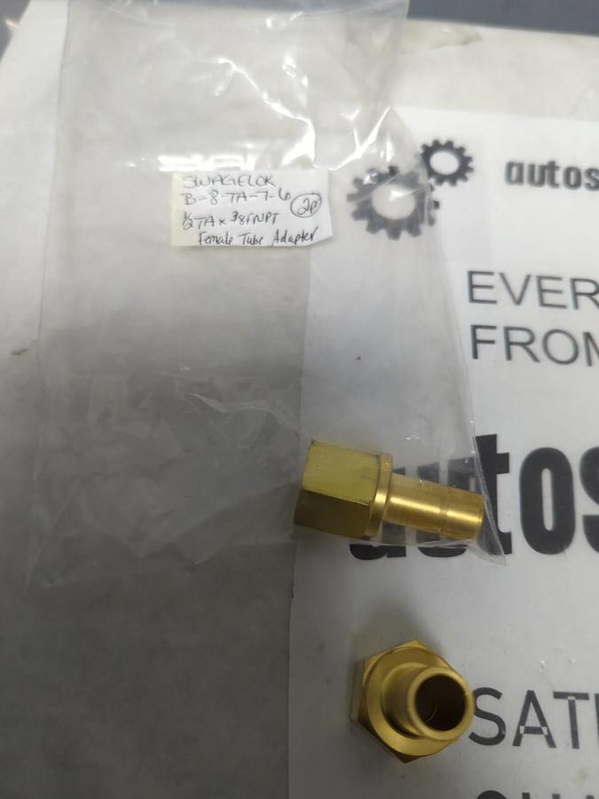 SWAGELOK,B-8-TA-7-6,1/2TA X 3/8FNPT FEMALE TUBE ADAPTER LOT OF 2 NOS