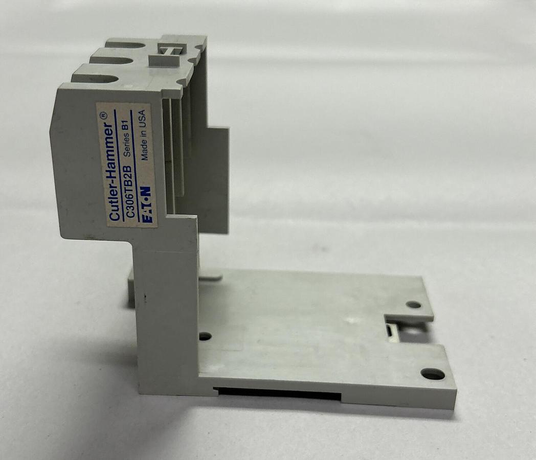 EATON CUTLER HAMMER,C306TB2B, OVERLOAD RELAY TERMINAL BASE MOUNTING ADAPTER NOS