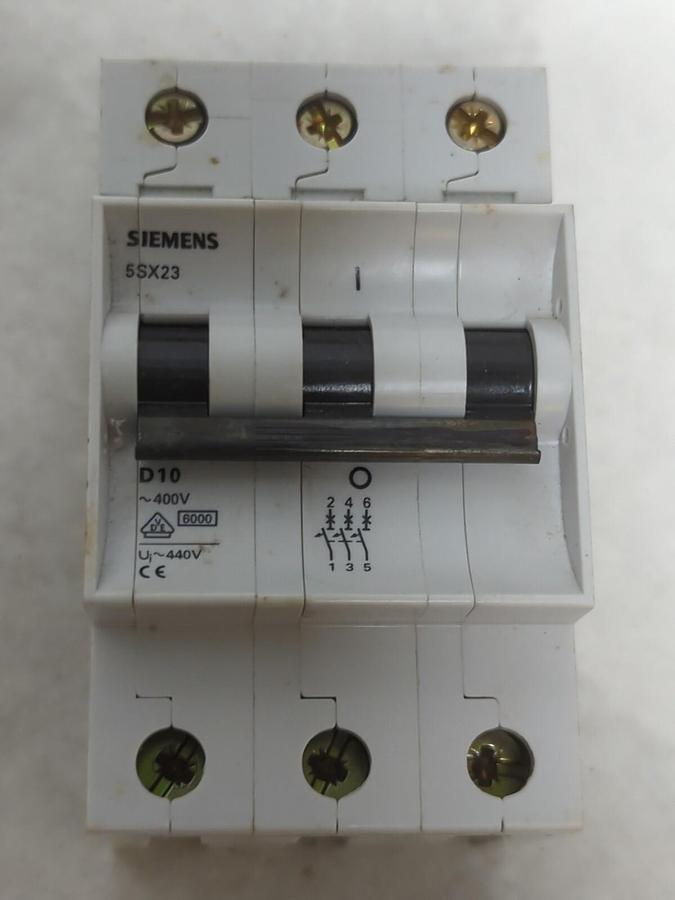 SIEMENS,5SX2 310-8,CIRCUIT BREAKER 3-POLE NOS