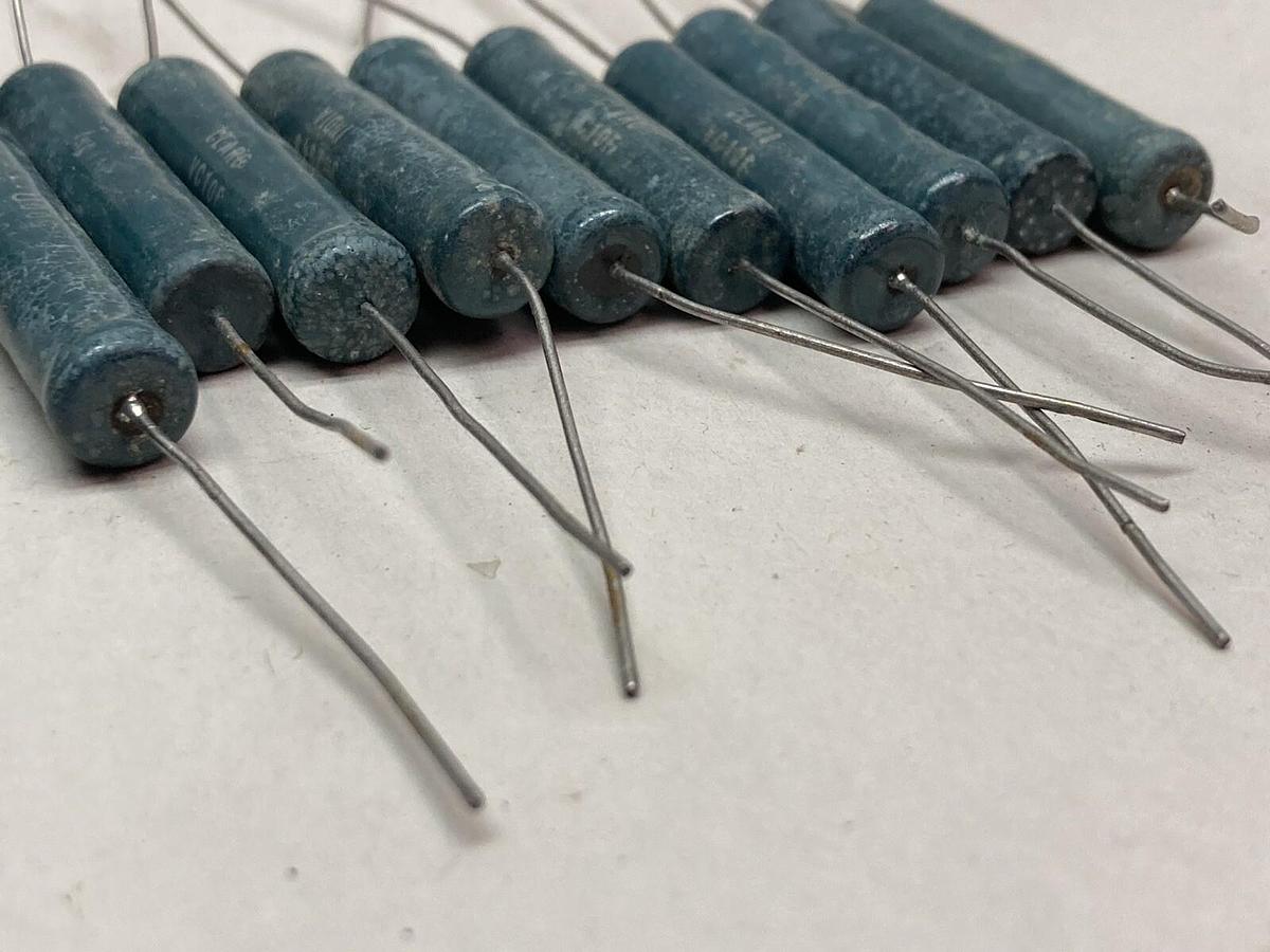 Clarostat,V010F 500,Wireround Resistors BOX OF 10