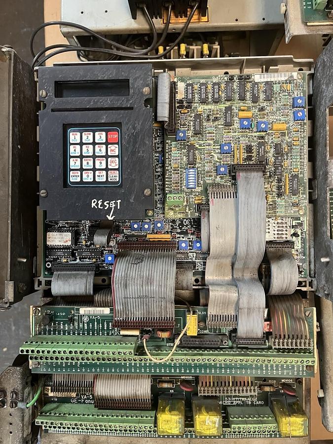 Used GE,7VXFS128CD10,ADJUSTABLE SPEED DRIVE VFD 2HP 460V 3PH VARIABLE FREQUENCY