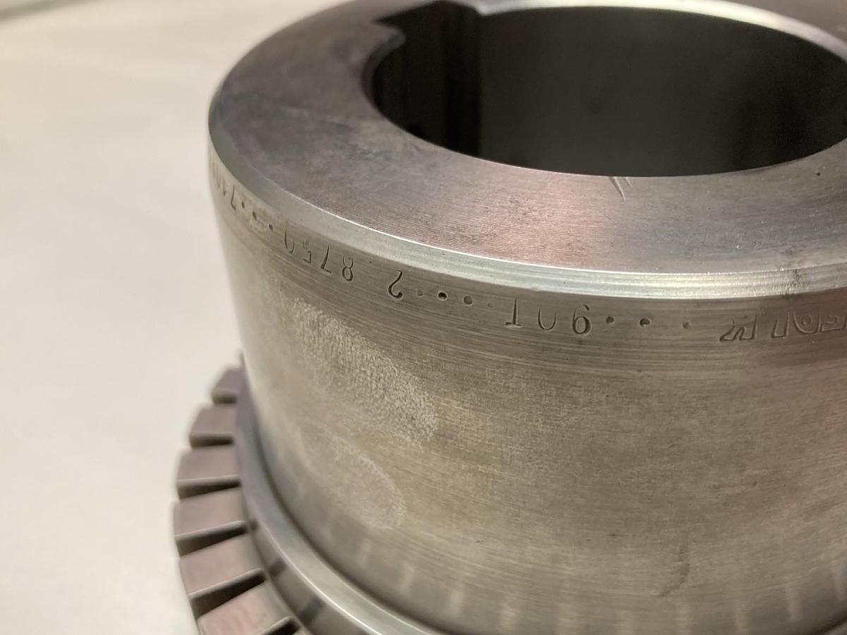 Used Falk,HUB 90T 2.8750,Steelflex Coupling 3 Inch Bore 710931