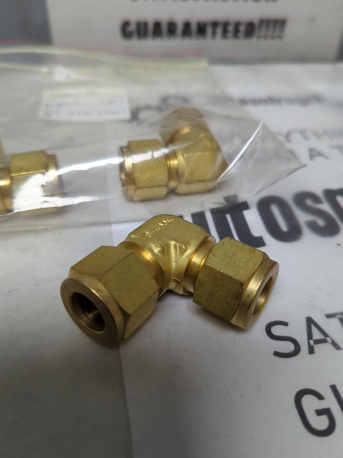 SWAGELOK,B-810-9,1/2T UNION ELBOW LOT OF 3 NOS