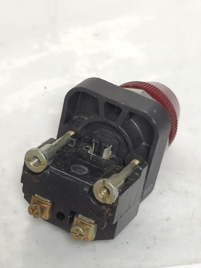 Used ALLEN BRADLEY,800T-PT16,SERIES T RED PUSHBUTTON PRE-OWNED
