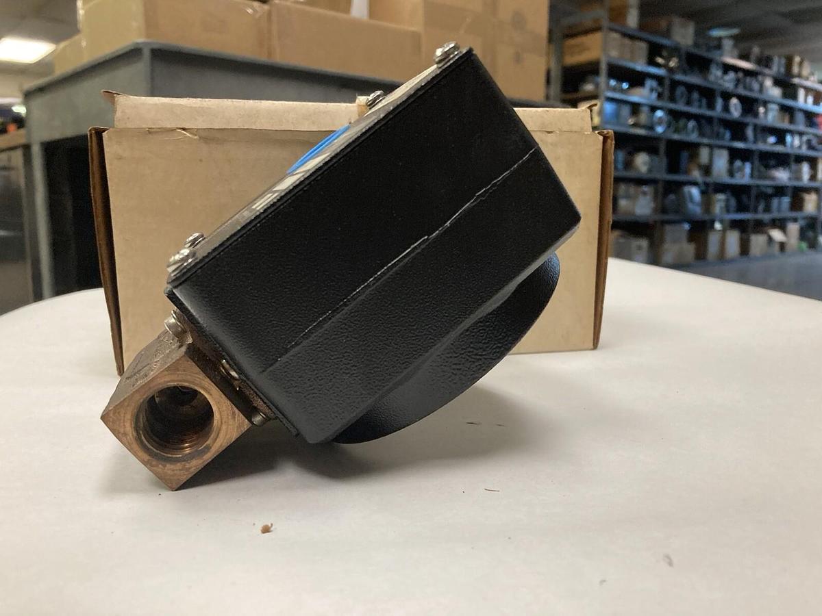 Used RCM Industries,1/2-71-L-4--1S2,Air Flow Meter 962399-1-2 180 PSIG 212F