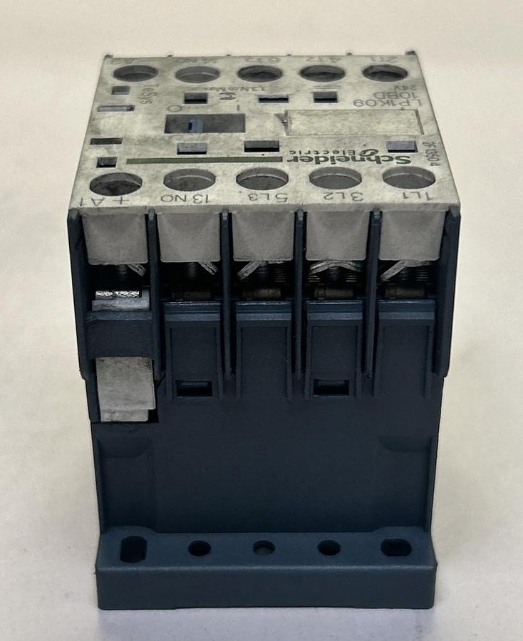 Used SCHNEIDER ELECTRIC,LP1K0910BD,CONTACTOR 24V