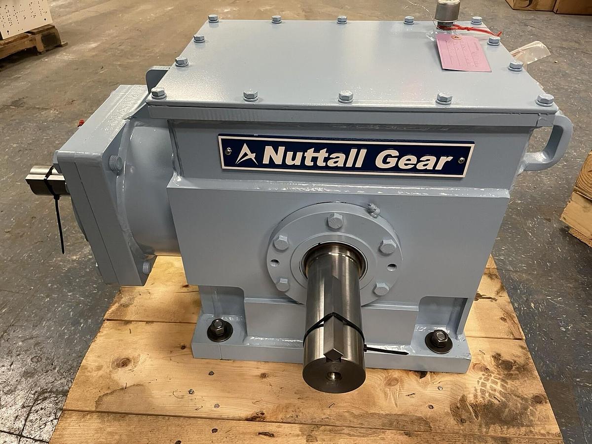 Used NUTTALL,WSR7 18R,GEAR REDUCER RATIO 2.454 60HP OUTPUT 265 RPM 2.75 IN 2IN SHAFTS