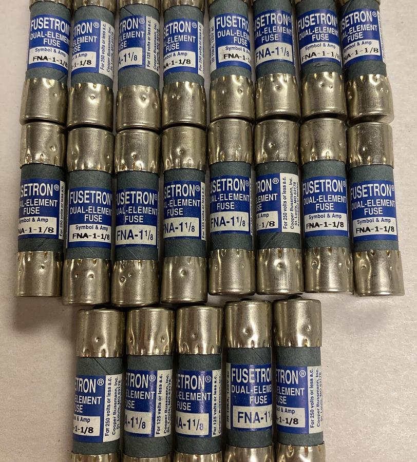 Cooper Bussmann,FNA-1-1/8,Fusetron Fuse Lot Of 21 NOS