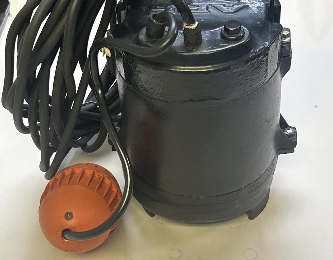 Used ABS,SEVH4WFS,SUMERSIBLE SEWAGE PUMP 0.4HP 3450RPM 115V 66GPM