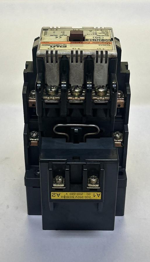 Used FUJI ELECTRIC,SC-2N/SE,MAGNETIC CONTACTOR CHIPPED