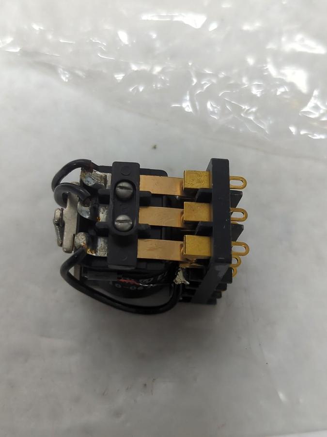 GUARDIAN,1240-3C-120A,MEDIUM POWER RELAY 120 VAC-60HZ NOS