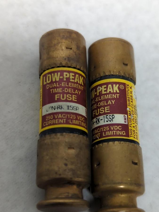 Used COOPER BUSSMANN,LPN-RK-15SP,LOW-PEAK 15 AMP FUSE LOT OF 2 PRE-OWNED