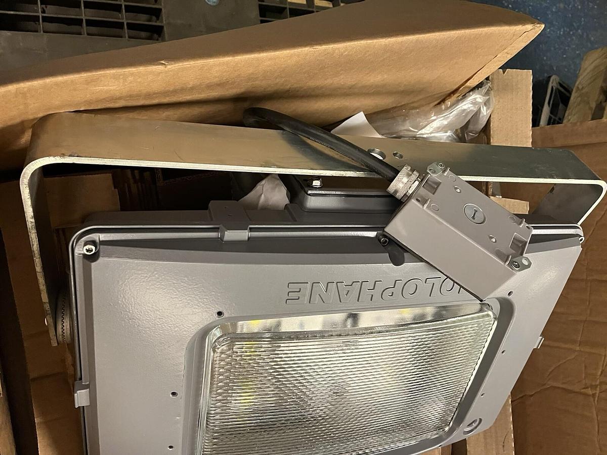 Holophane,HPFM45K10AAS664HP0443,PREDATOR HAZARD LOCATION MEDIUM LED LIGHT